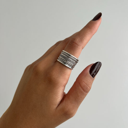 Nomad Lines Ring - AJURE SILVER